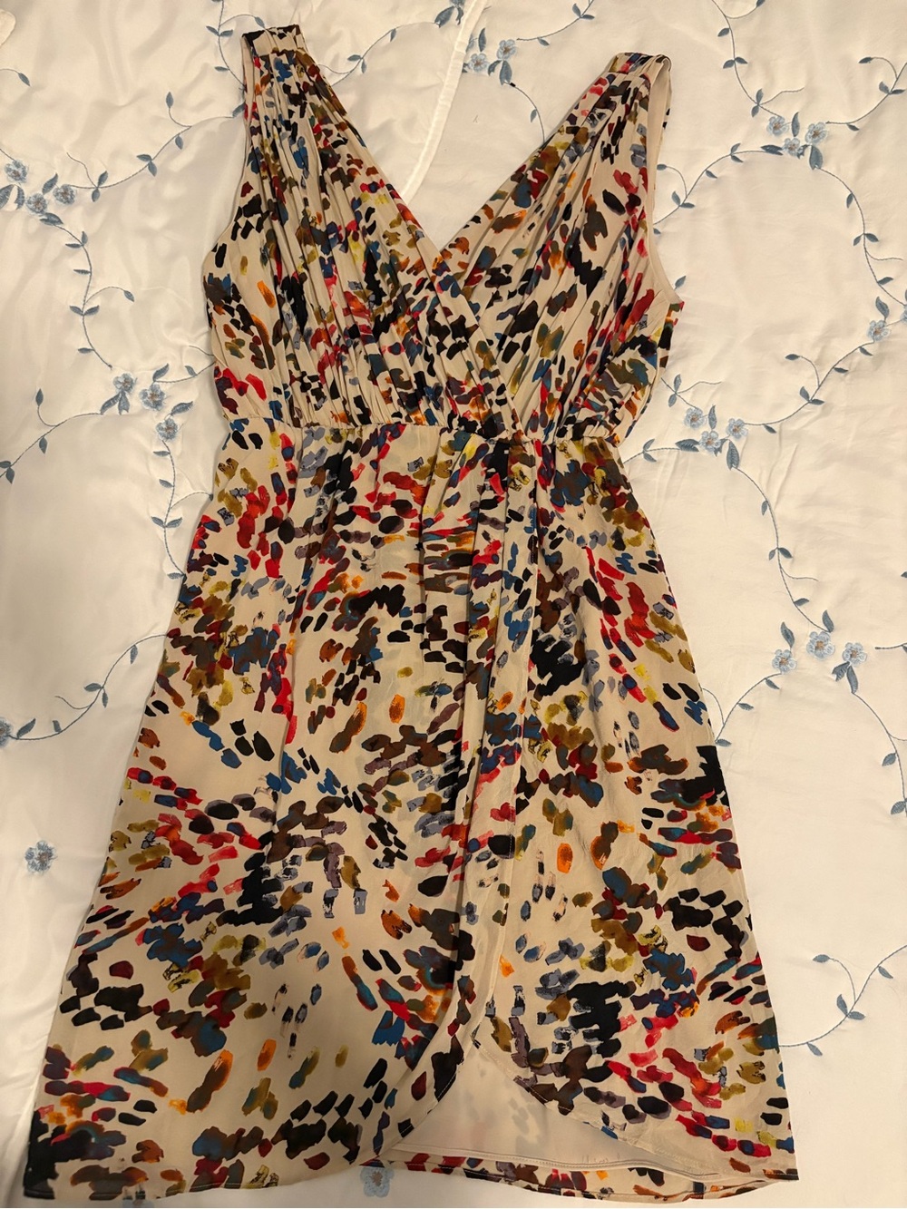 Alice + Olivia Beige Dress with Multicolor Brushstroke Print